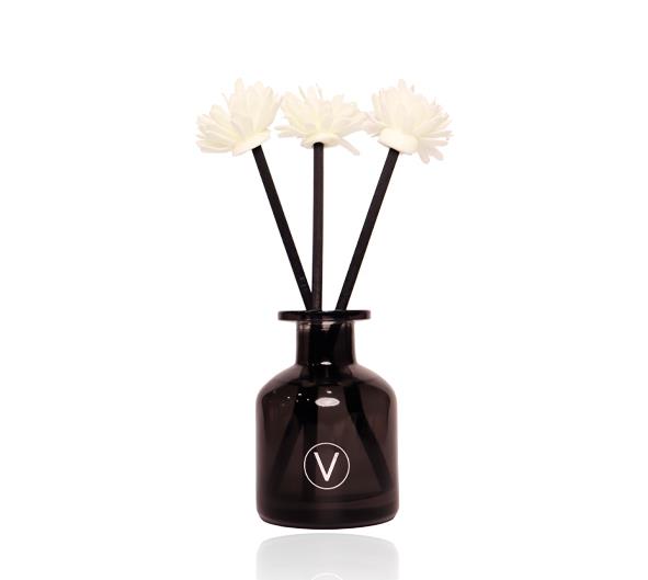 Room Fragrance with a Natural Diffusor - Black Wood